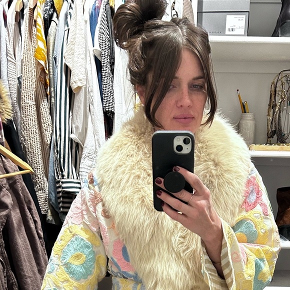 Meet your Posher, Alexandra - Picture 2 of 11